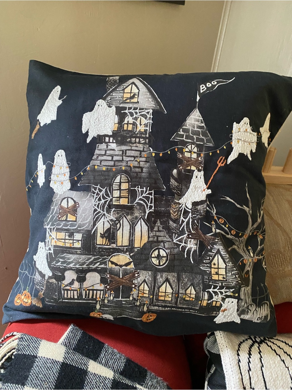 Halloween Haunted House Decorative Pillow w/Embroidery Ghosts 20x20” Blk/Wht NEW